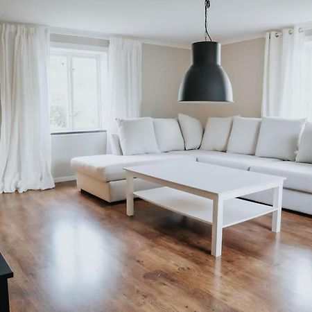 Villa Pa Landet, Habo Exteriör bild