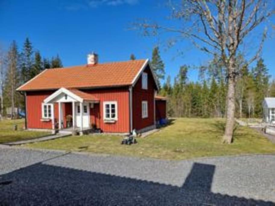 Villa Pa Landet, Habo Exteriör bild