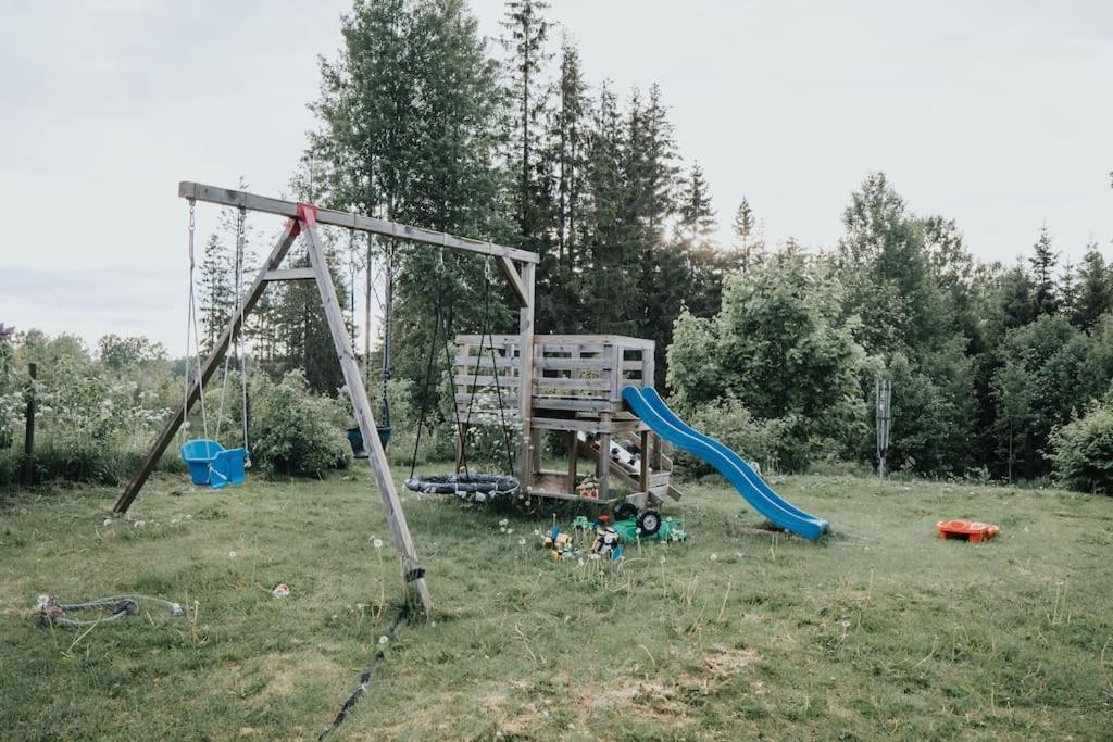 Villa Pa Landet, Habo Exteriör bild